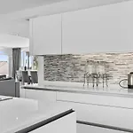 Elviria Lujo, Piscina Y Sauna Privada 빌라